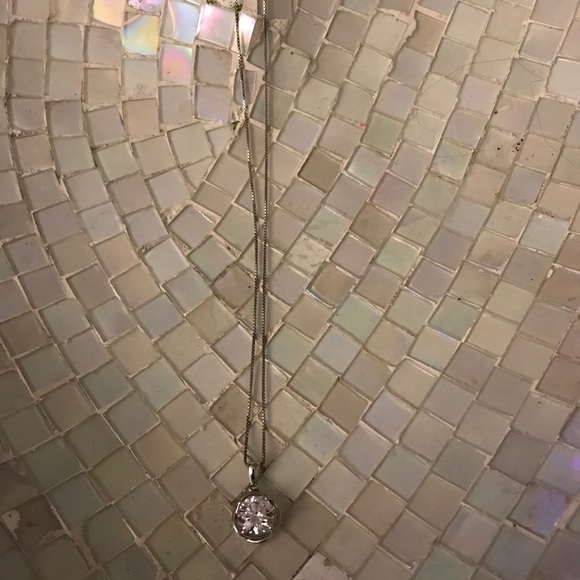 Helzberg Diamonds Jewelry - 💎Cubic zirconia Valentine’s Day Necklace💎